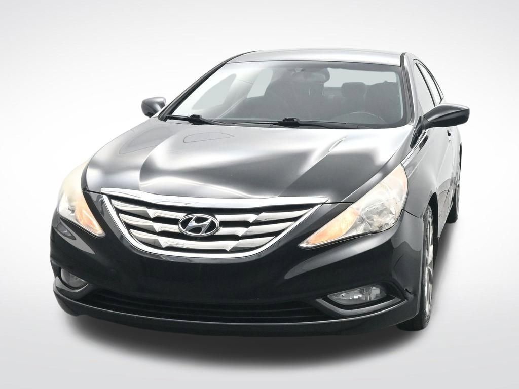 Used 2013 Hyundai Sonata SE image 2