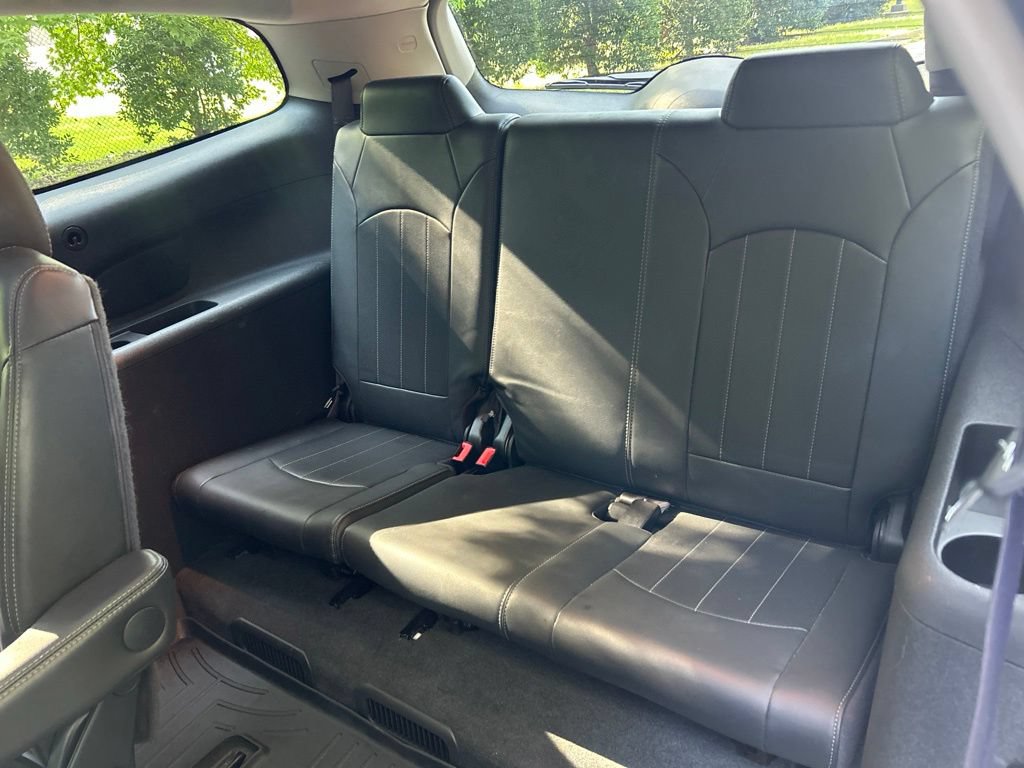 Used 2017 Buick Enclave Premium AWD/4WD image 27