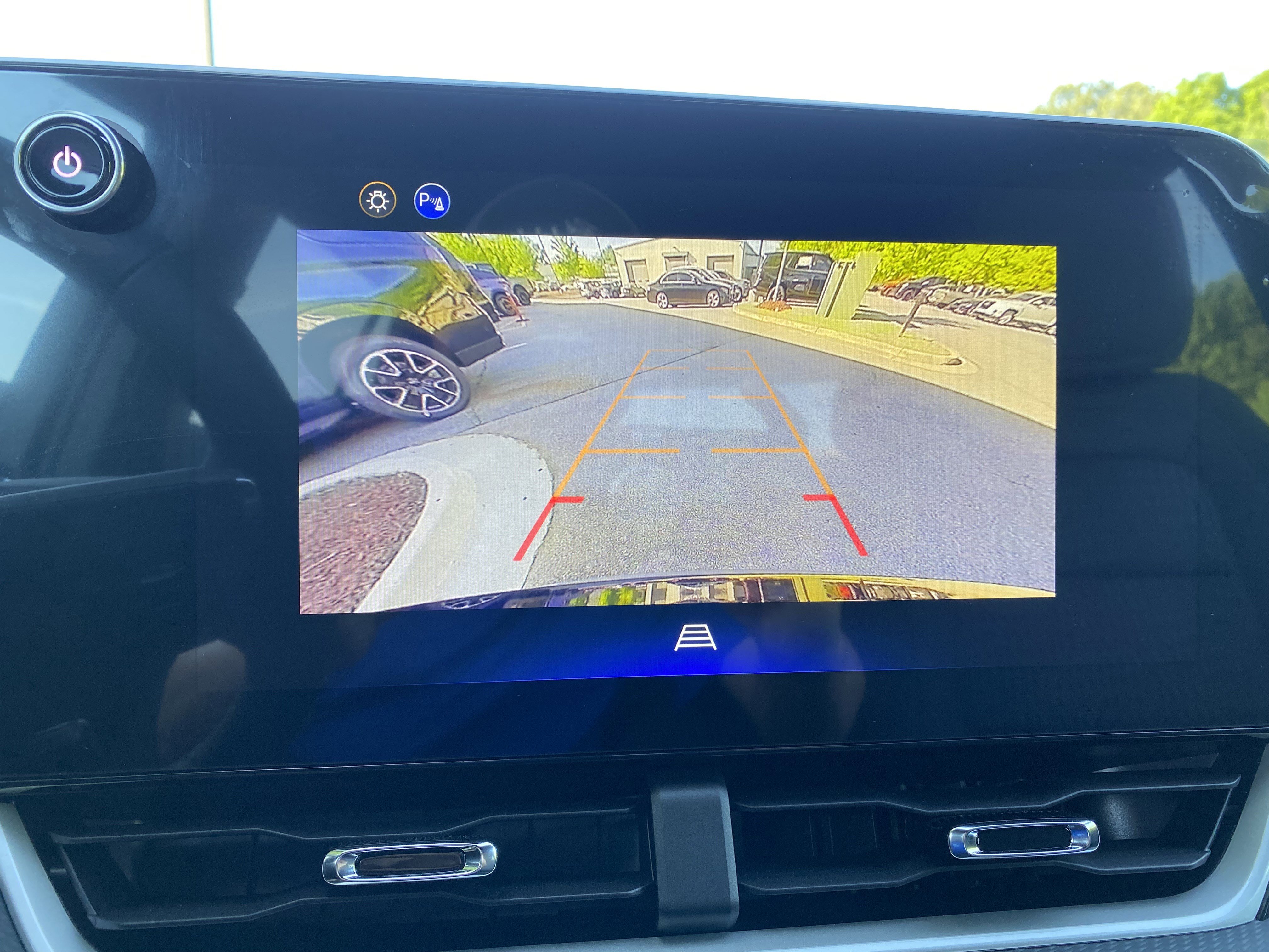 Used 2026 Chevrolet Equinox LT image 27
