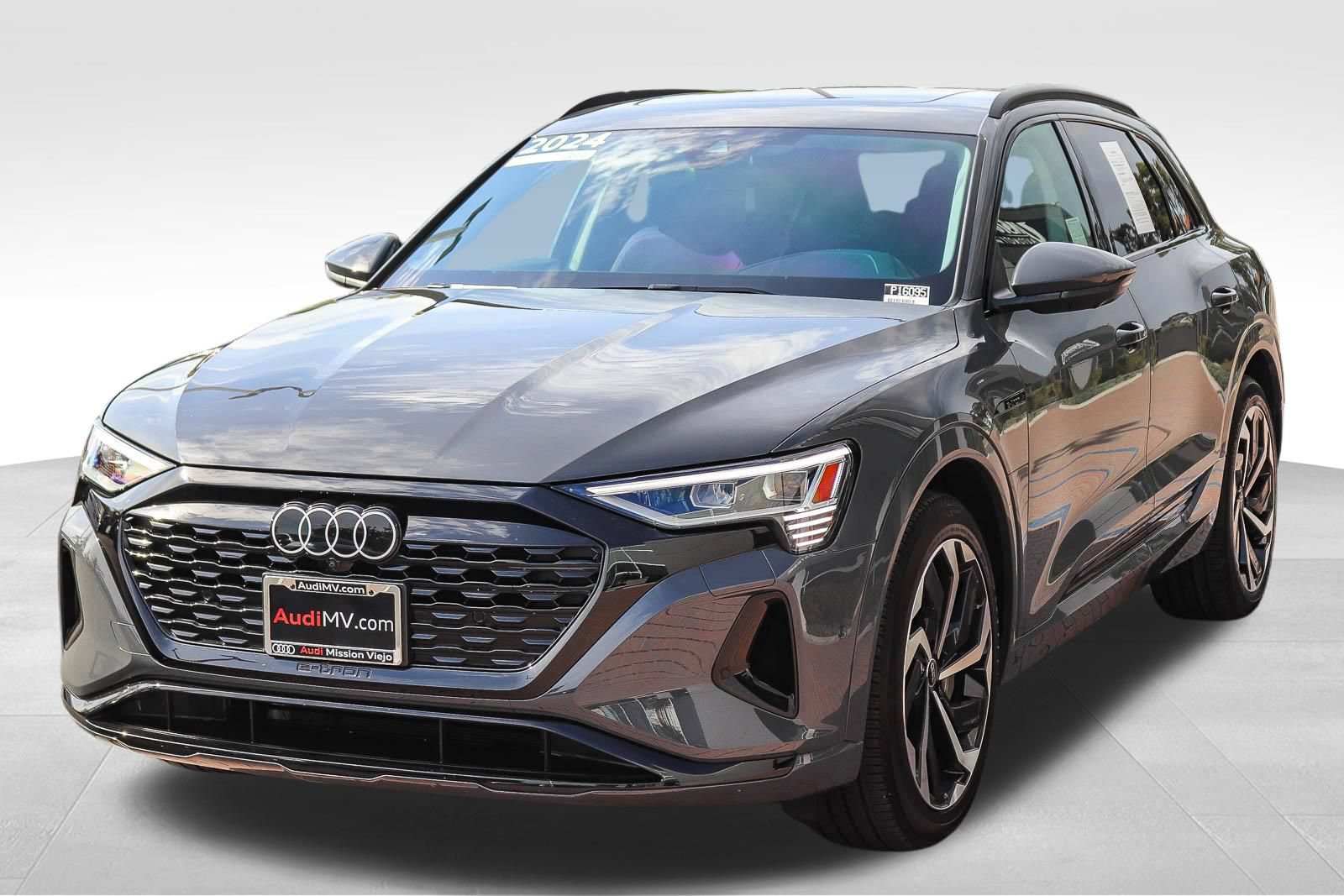 Certified 2024 Audi Q8 e-tron Premium Plus AWD/4WD image 3