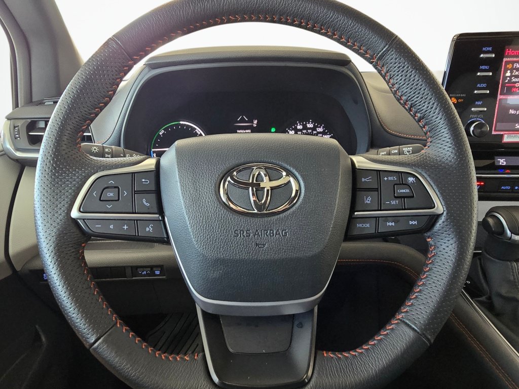Used 2024 Toyota Sienna XSE AWD/4WD image 22