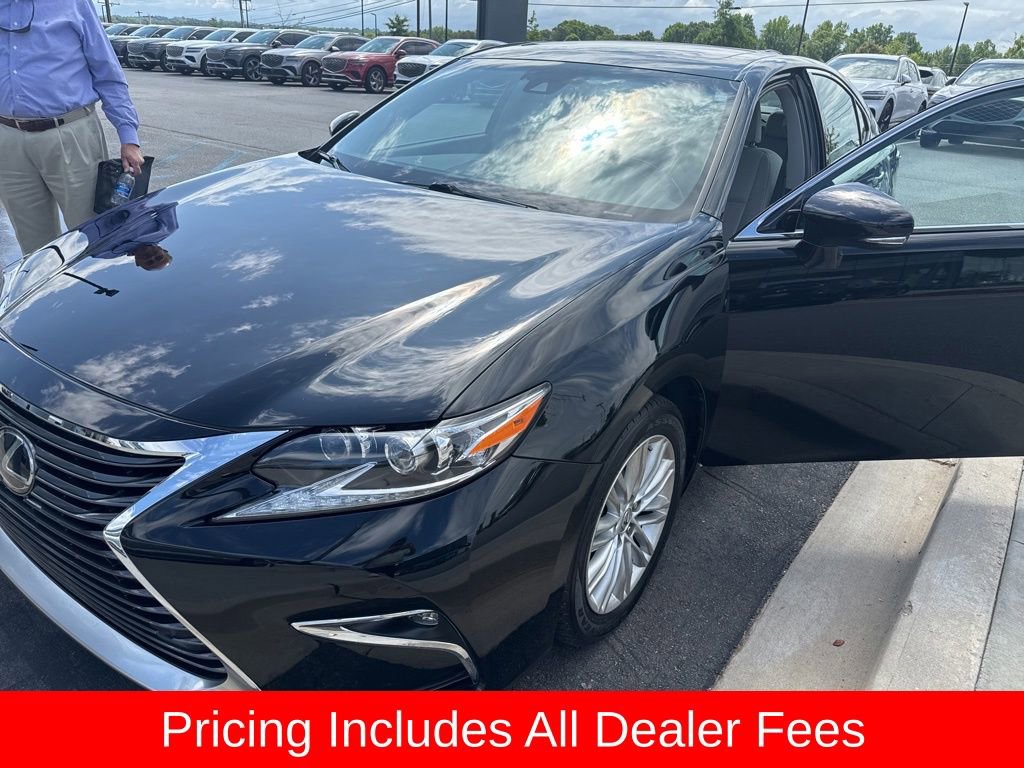 Used 2017 Lexus ES 350 w/ Luxury Package FWD image 10