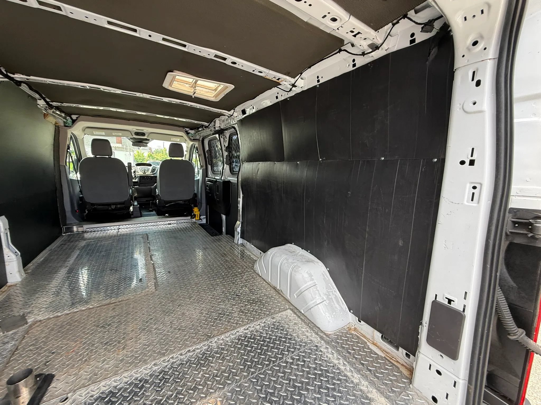 Used 2019 Ford Transit 250 148 Low Roof RWD image 48