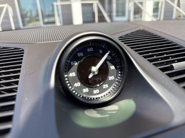 Used 2024 Porsche Cayenne Turbo image 14