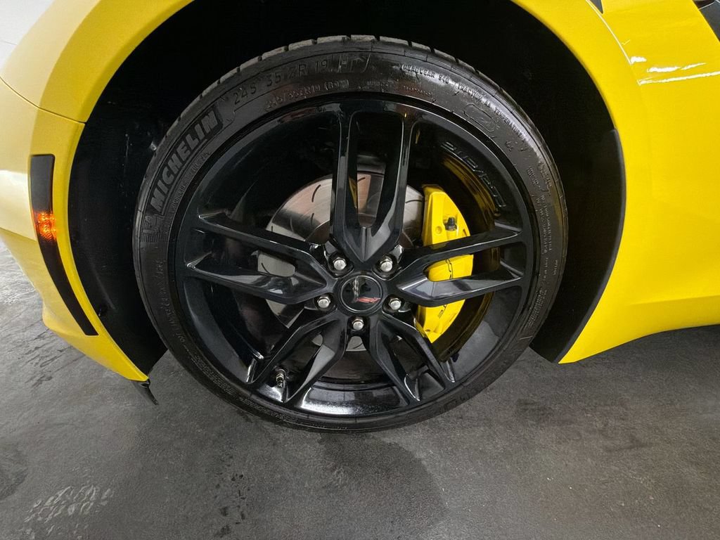 Certified 2017 Chevrolet Corvette Stingray Convertible RWD image 30