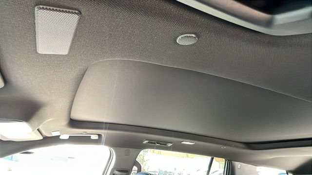New 2026 Chevrolet Traverse LT w/ Sun and Wheel Package FWD image 30