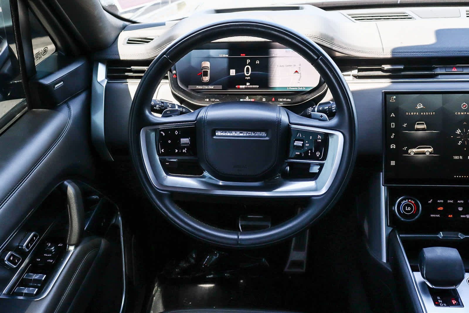 Used 2023 Land Rover Range Rover SE AWD/4WD image 17