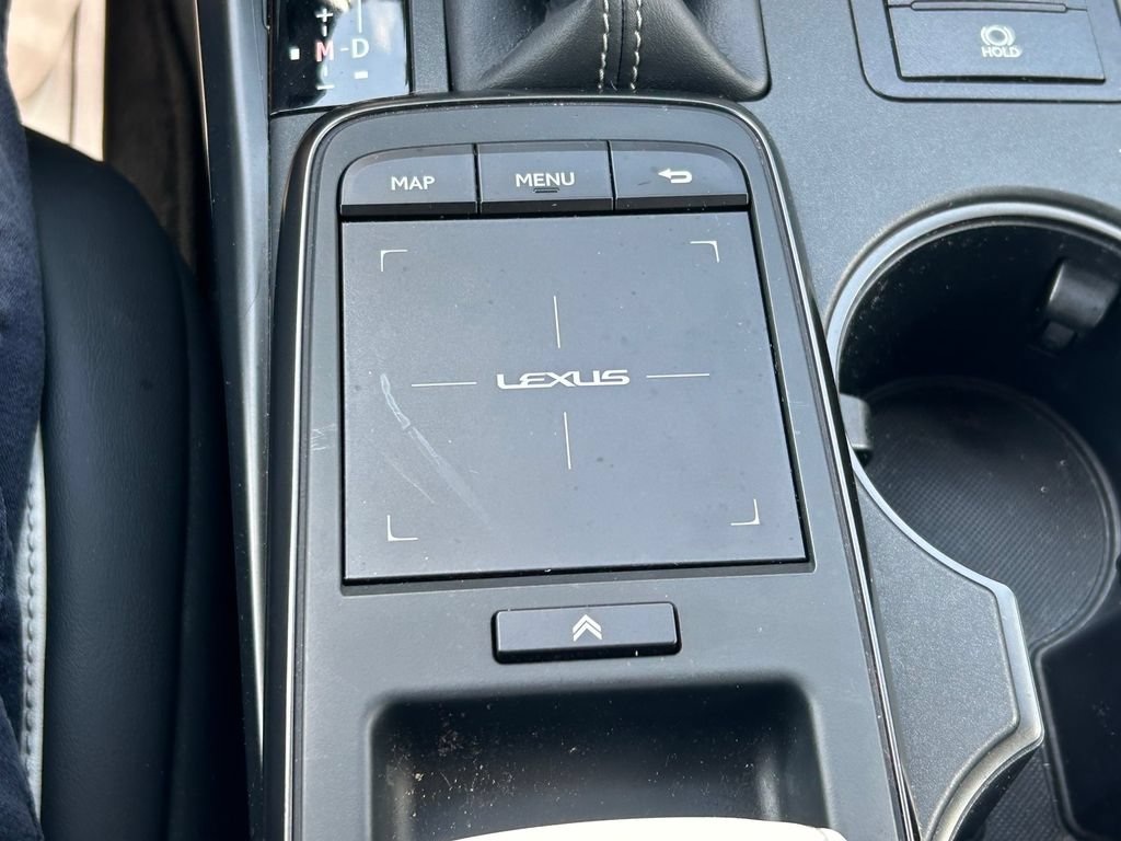 Used 2023 Lexus IS 500 RWD image 29