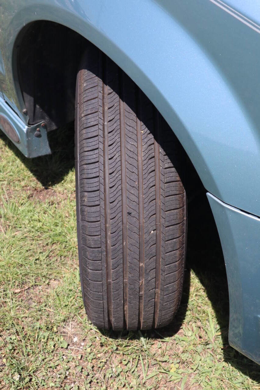 Used 2008 Chrysler Town & Country Touring image 39