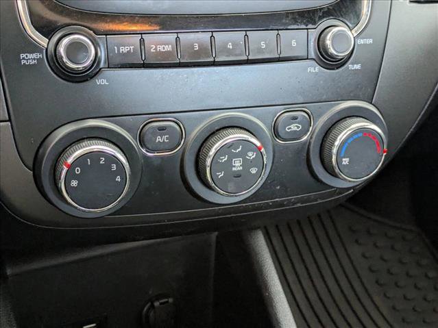 Used 2018 Kia Forte LX image 14