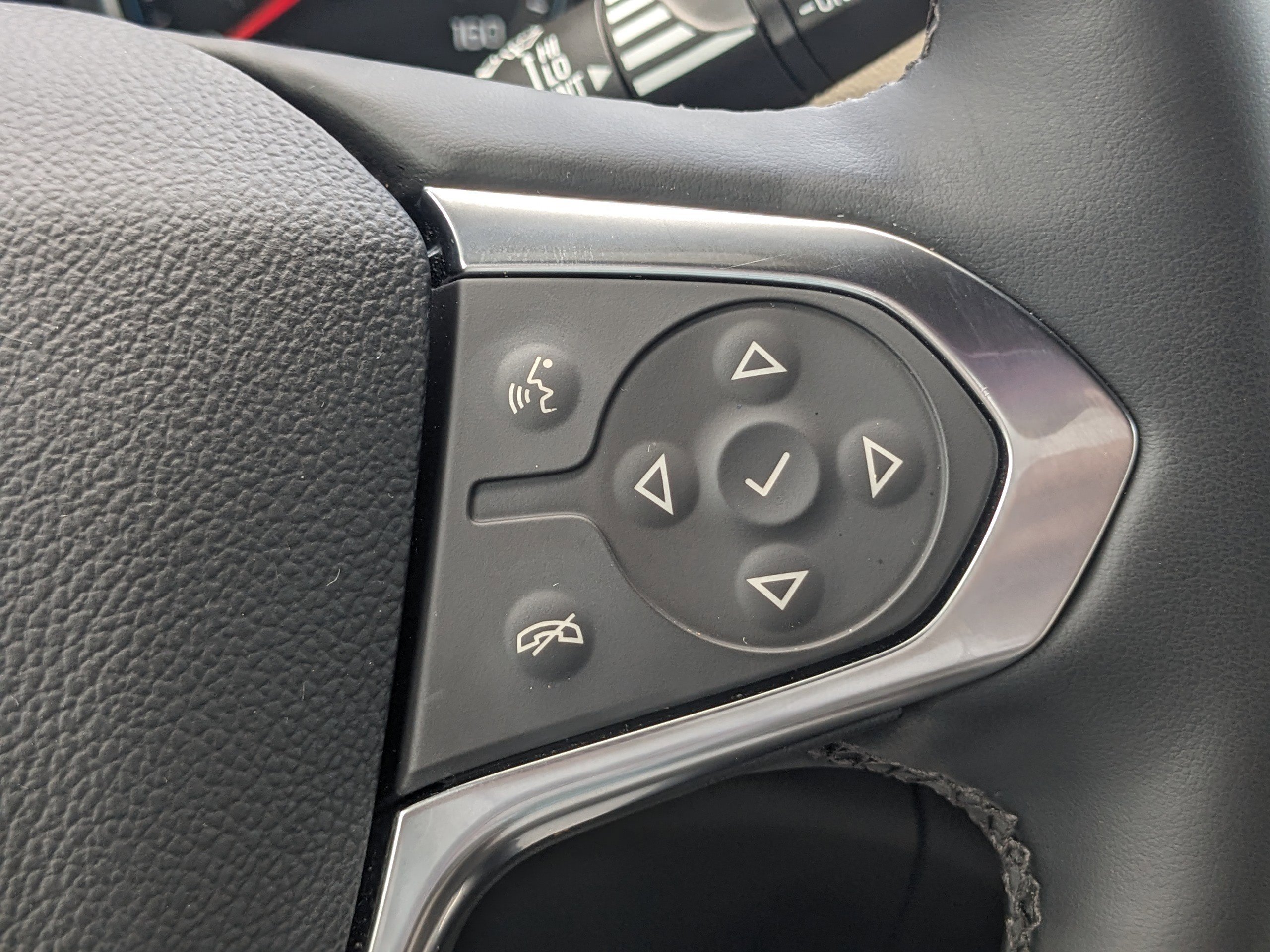 Used 2023 Chevrolet Traverse LT w/ LT Premium Package image 29