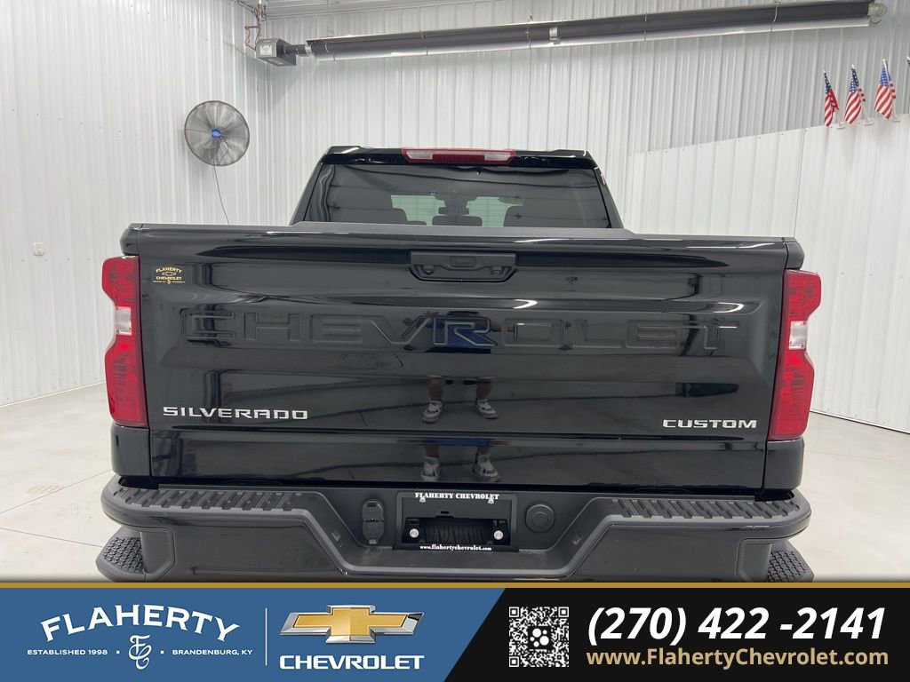 New 2025 Chevrolet Silverado 1500 Custom image 4
