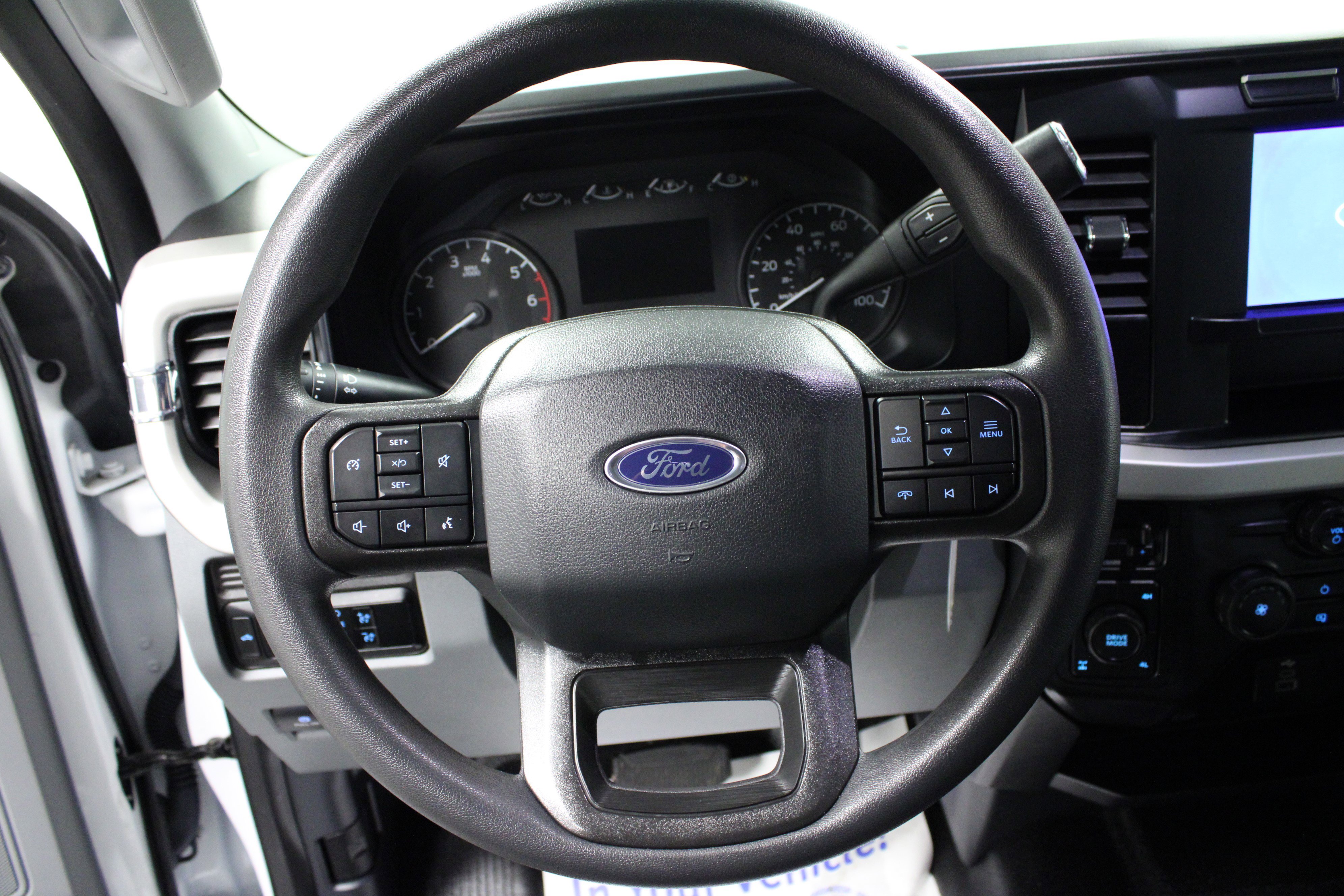 Used 2024 Ford F250 XL w/ XL Off-Road Package AWD/4WD image 17