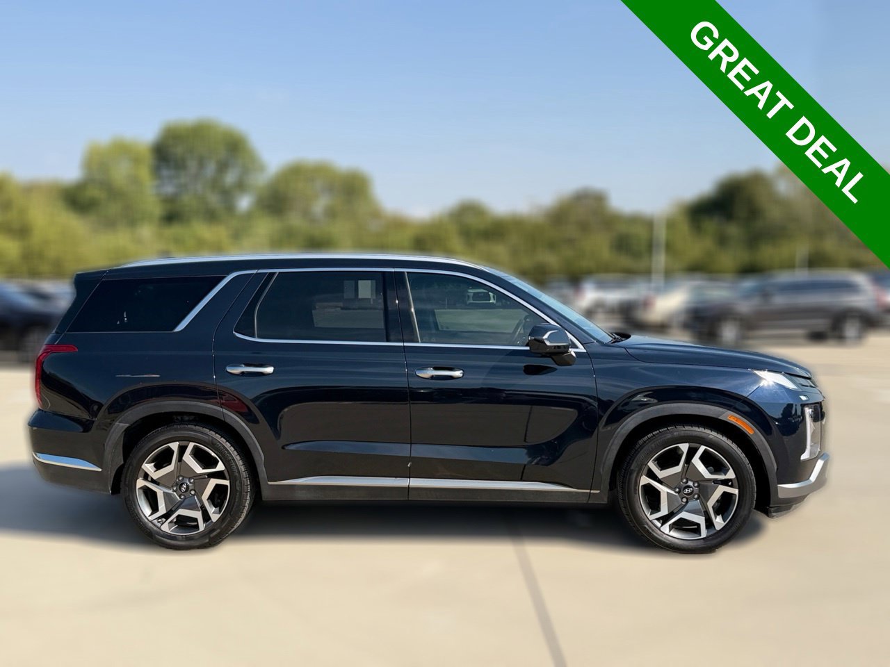 Used 2023 Hyundai Palisade Limited FWD image 5