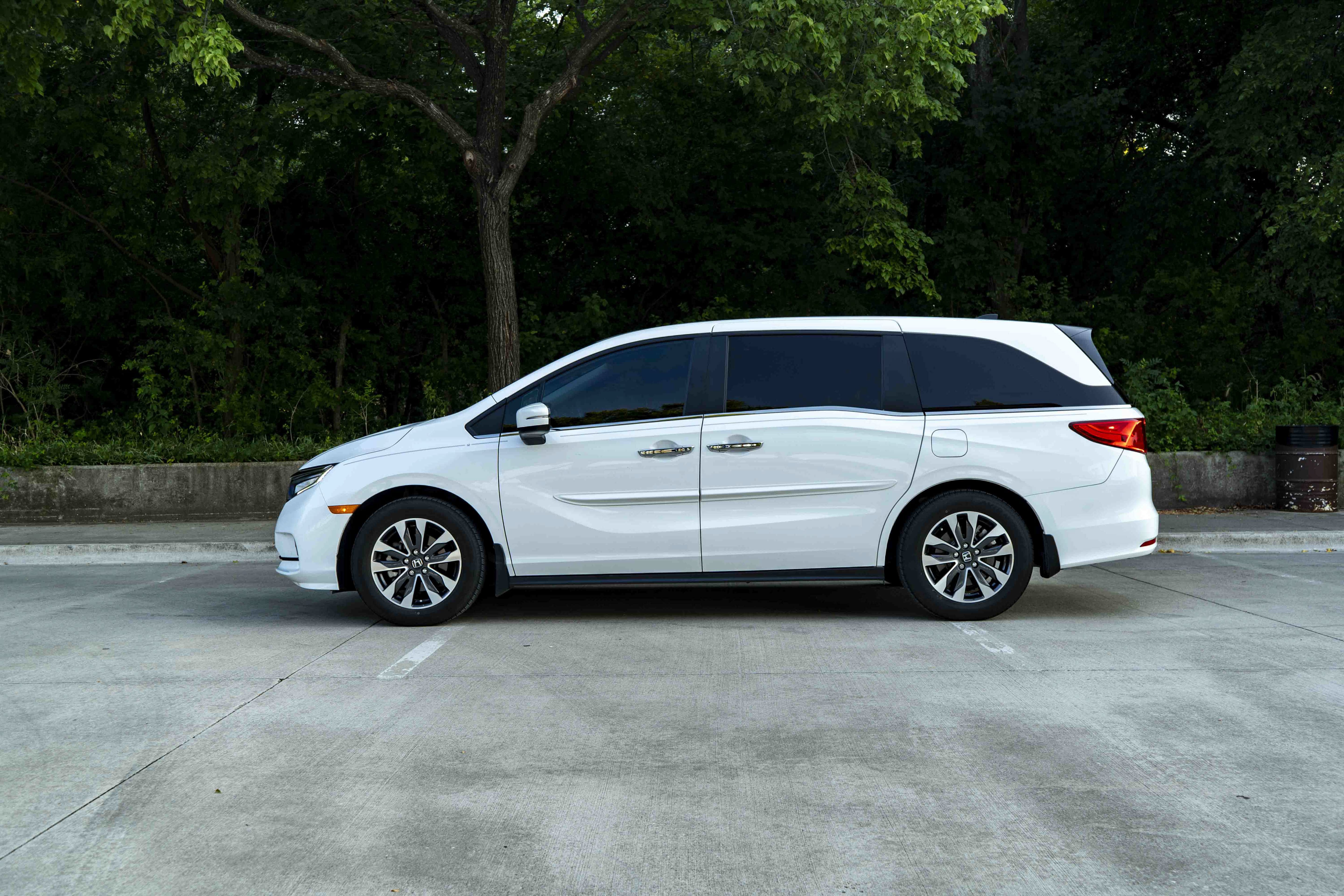 Certified 2023 Honda Odyssey EX-L image 6