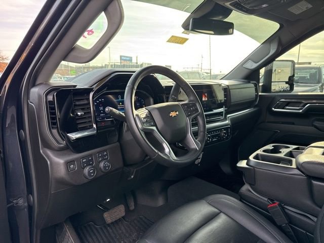 Used 2024 Chevrolet Silverado 2500 LTZ image 13