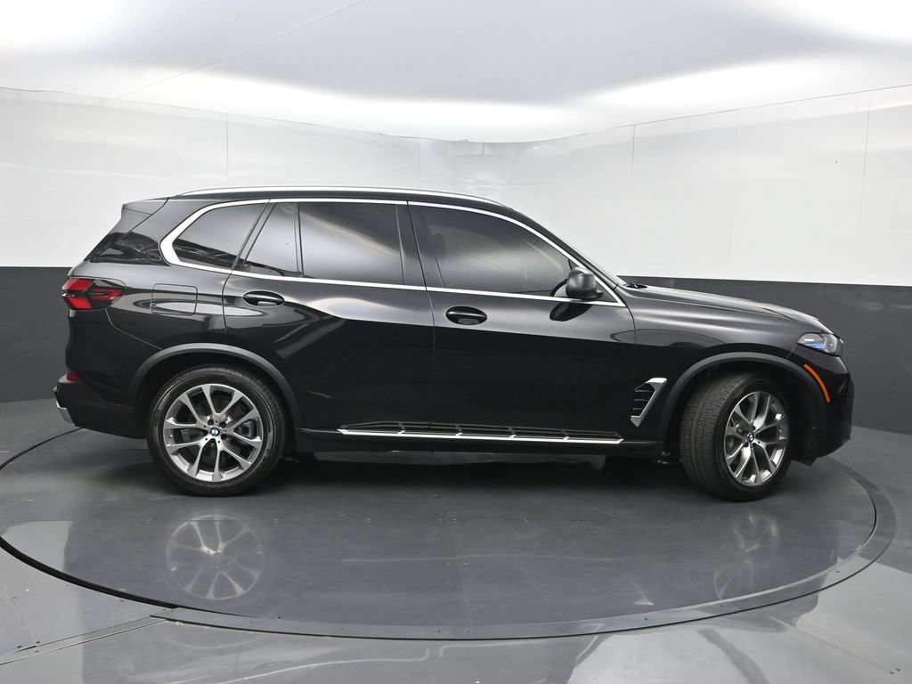Used 2025 BMW X5 xDrive40i w/ Climate Comfort Package AWD/4WD image 46