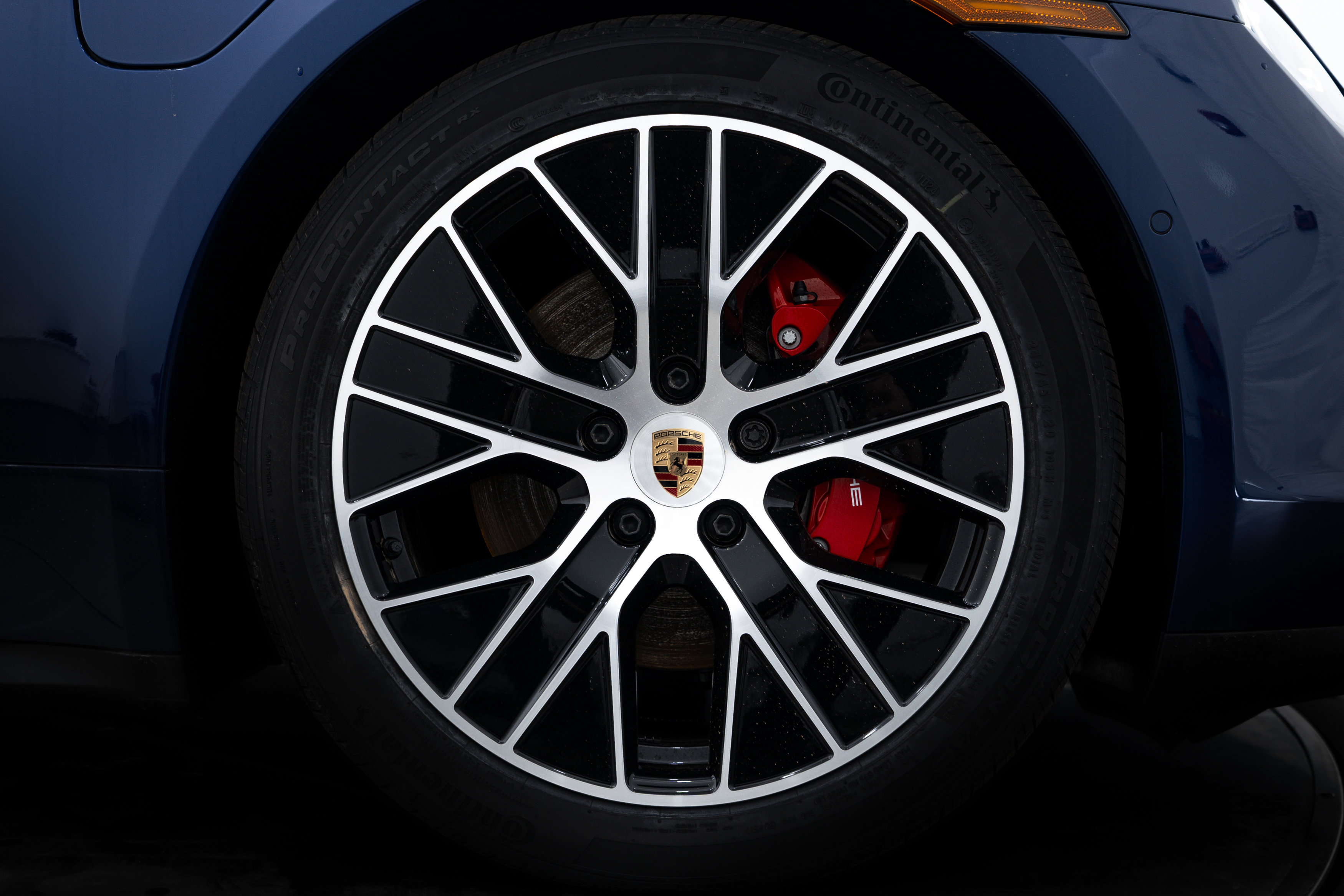 New 2025 Porsche Taycan 4S image 11