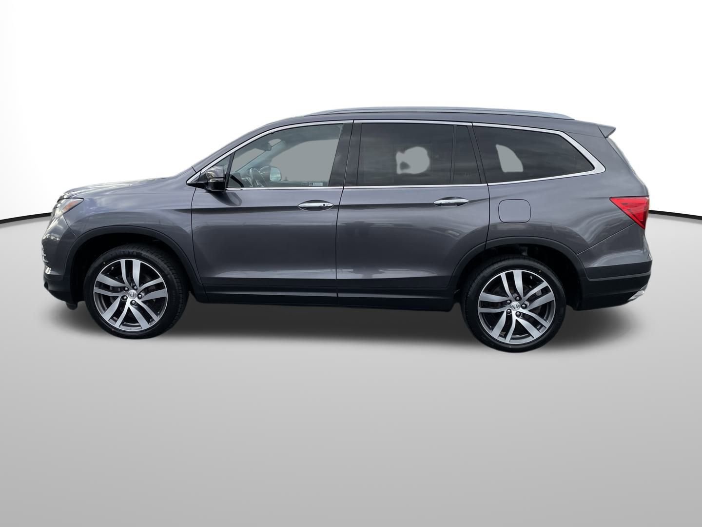 Used 2018 Honda Pilot Elite image 9
