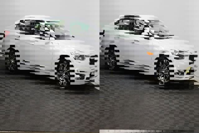 Used 2016 Kia Cadenza image 1