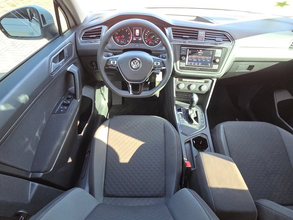 Used 2020 Volkswagen Tiguan S FWD image 6