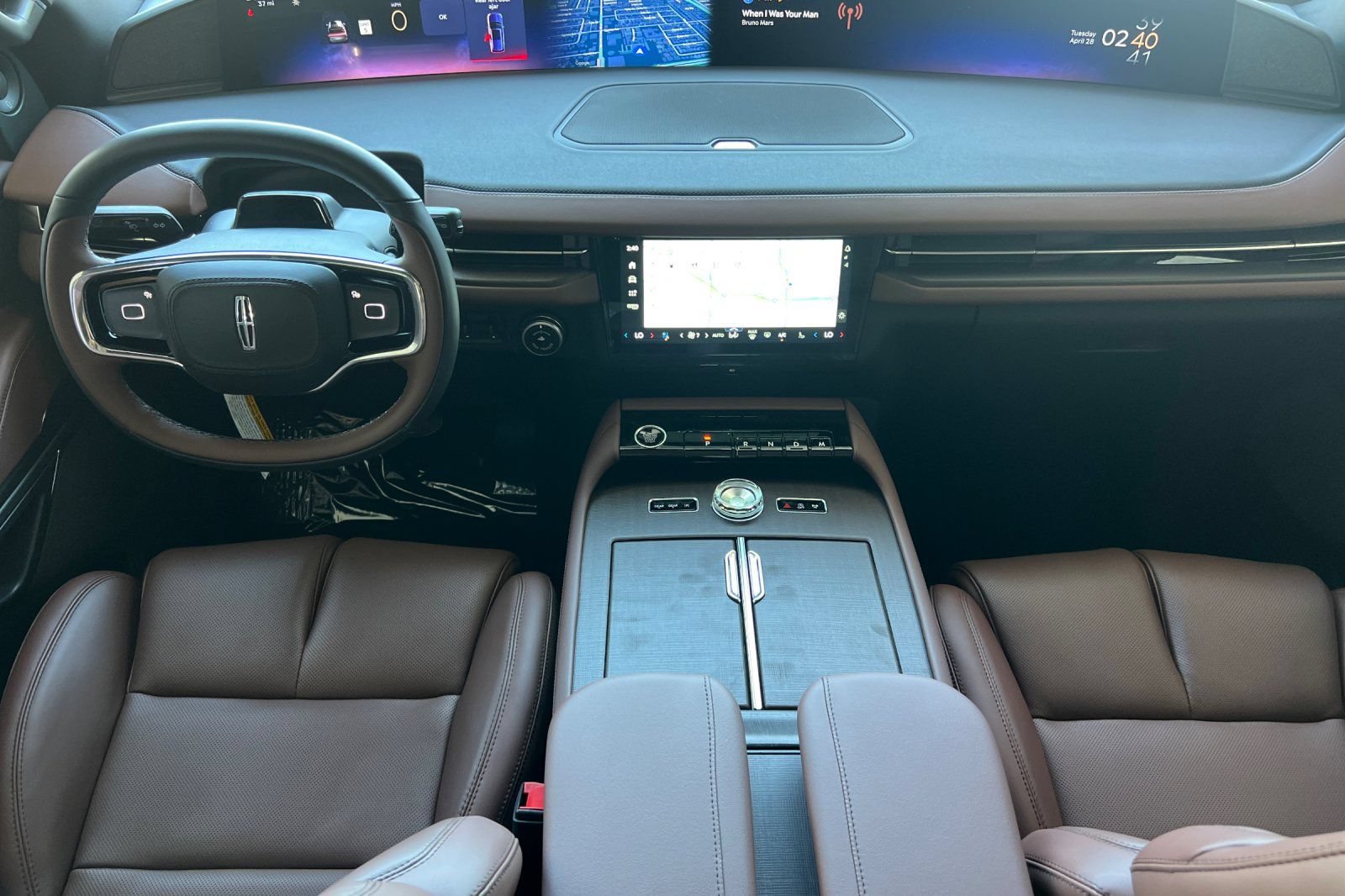 New 2026 Lincoln Navigator L Reserve AWD/4WD image 10