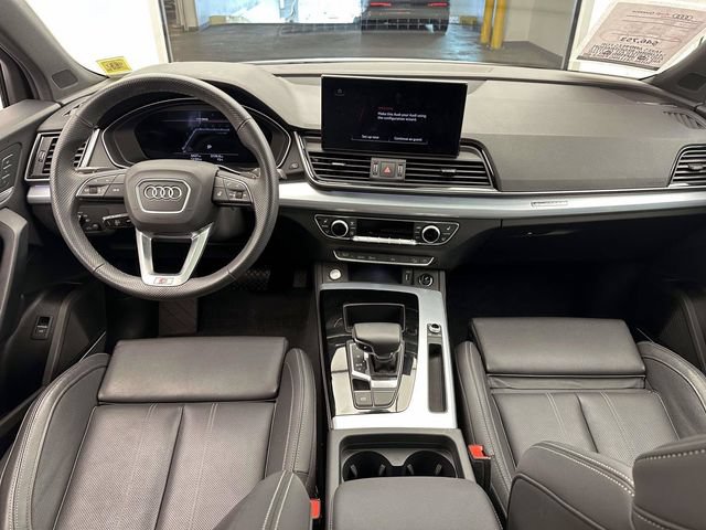Used 2025 Audi Q5 2.0T Premium Plus w/ Premium Plus Package AWD/4WD image 15