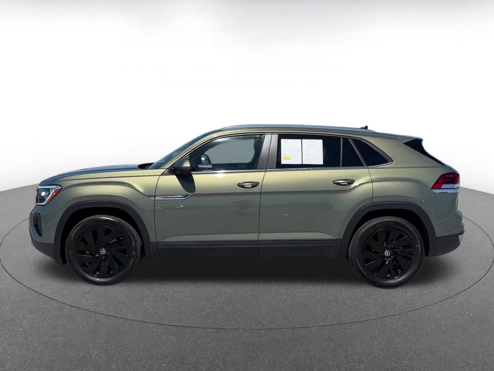 Used 2026 Volkswagen Atlas Cross Sport SE AWD/4WD image 9