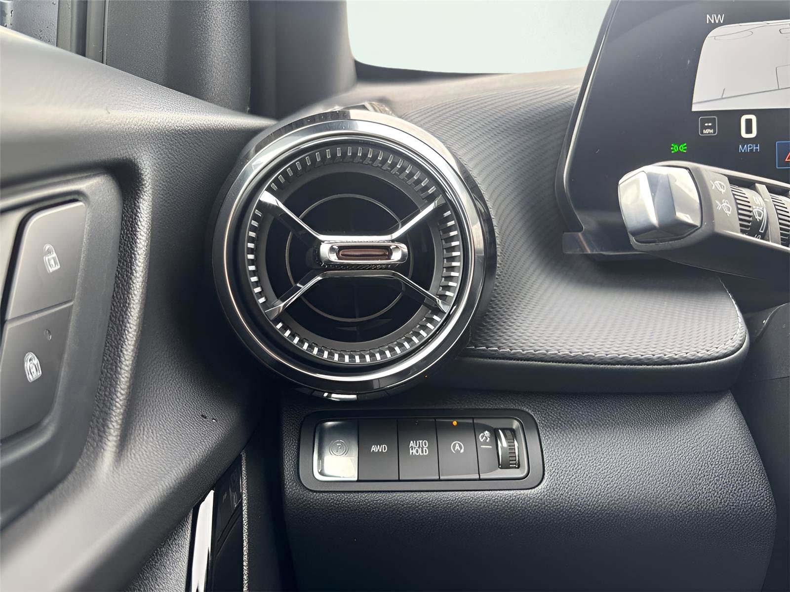 New 2026 Chevrolet Equinox LT w/ Safety and Technology Package image 29