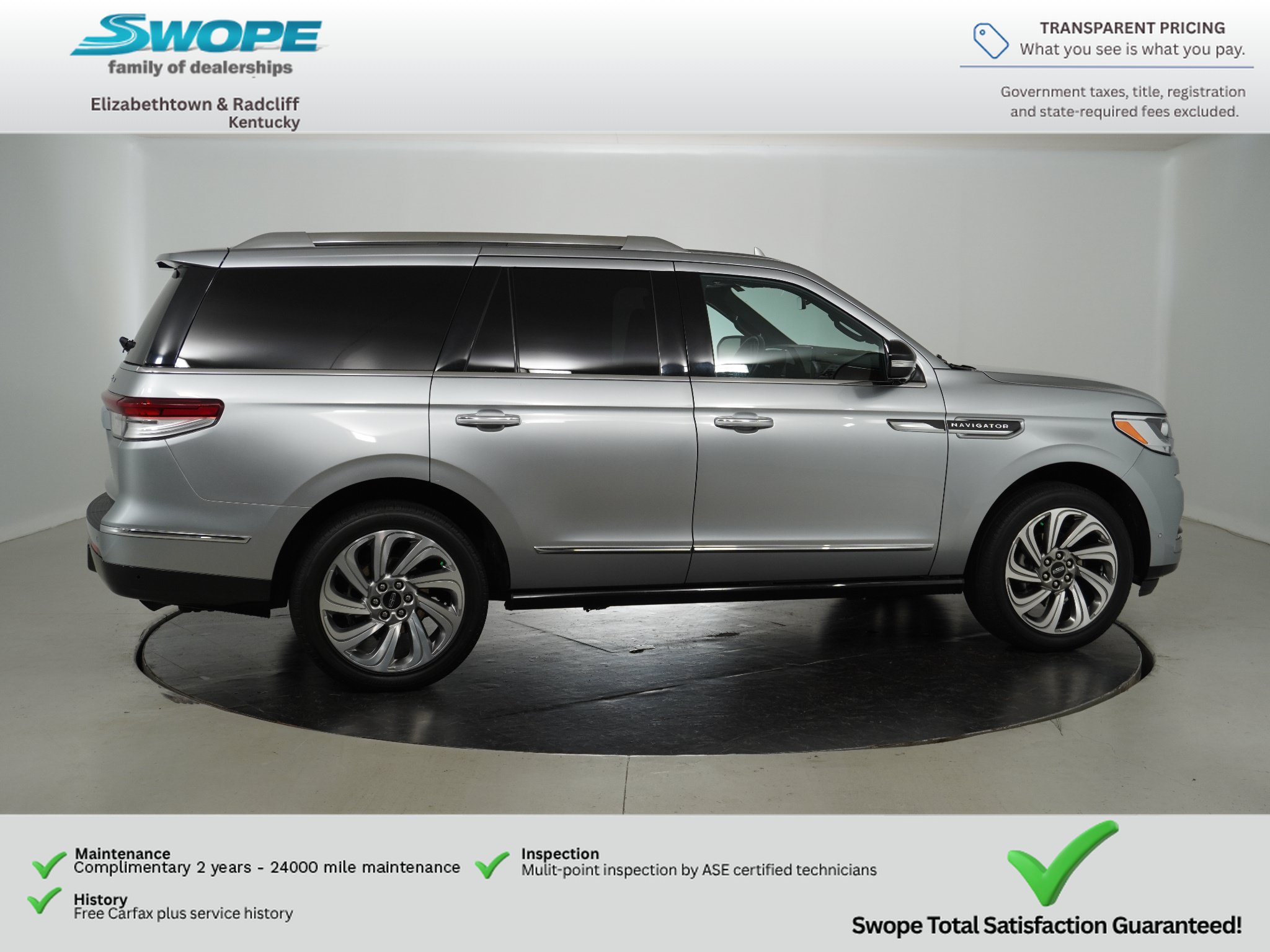 Used 2022 Lincoln Navigator Reserve AWD/4WD image 2