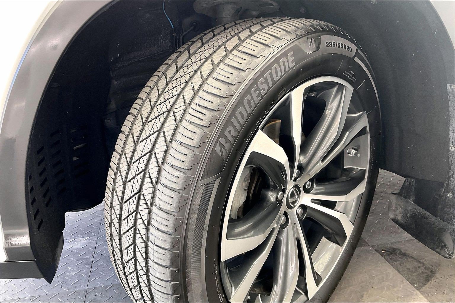 Used 2018 Lexus RX 450h AWD w/ Premium Package image 34