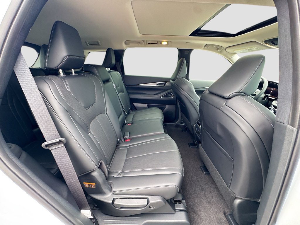 New 2027 INFINITI QX60 Luxe w/ Cargo Package FWD image 30