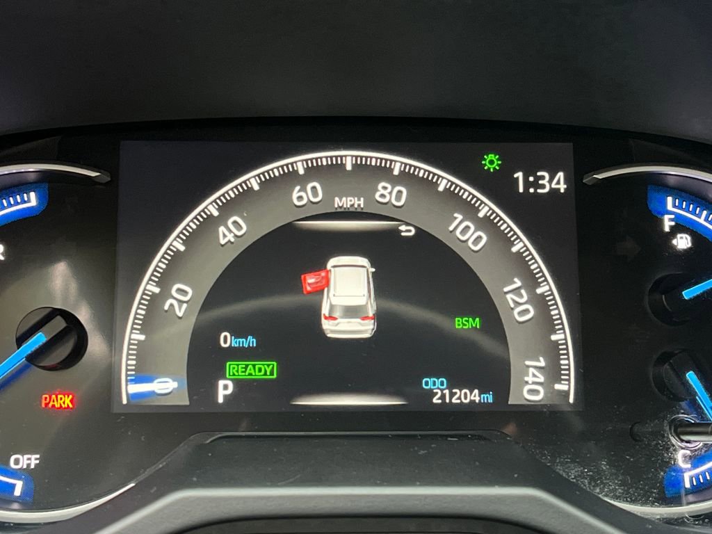 Used 2025 Toyota RAV4 LE image 15