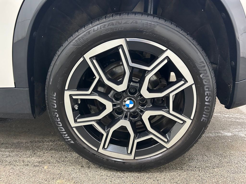 Used 2023 BMW X1 xDrive28i w/ Premium Package image 13
