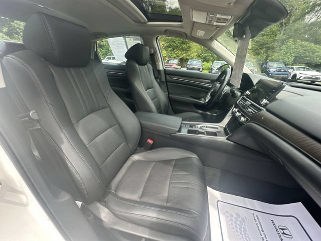 Used 2020 Honda Accord Touring image 28