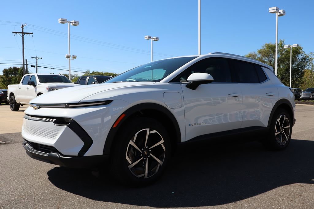 New 2026 Chevrolet Equinox EV LT image 6