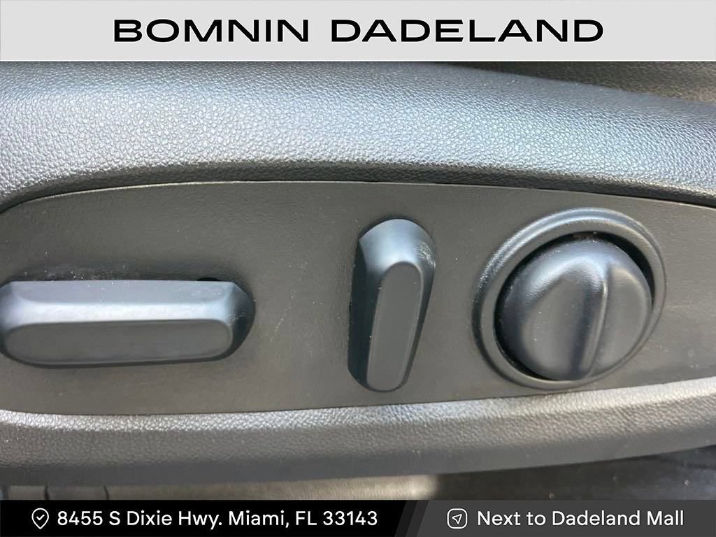 Used 2021 Chevrolet Blazer Premier w/ Driver Confidence II Package FWD image 7