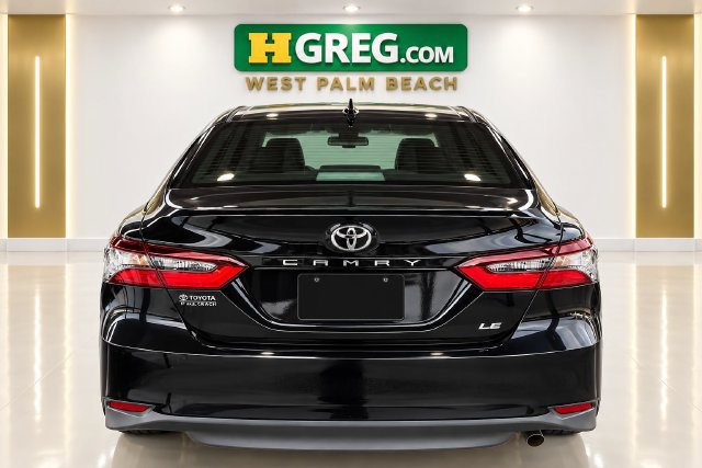 Used 2024 Toyota Camry LE FWD image 11