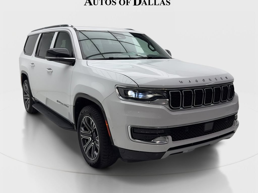 Used 2024 Jeep Wagoneer L Series II RWD image 3