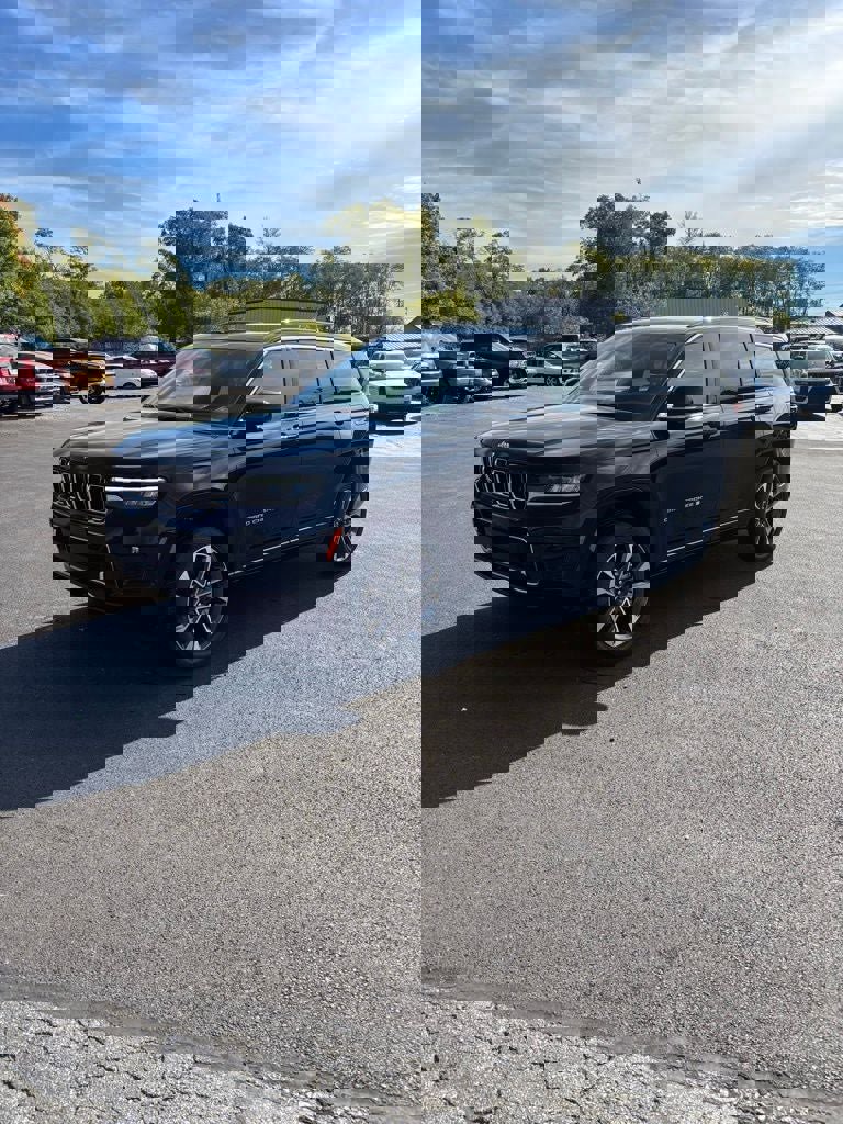 New 2025 Jeep Grand Cherokee L Overland w/ Advanced Protech Group III