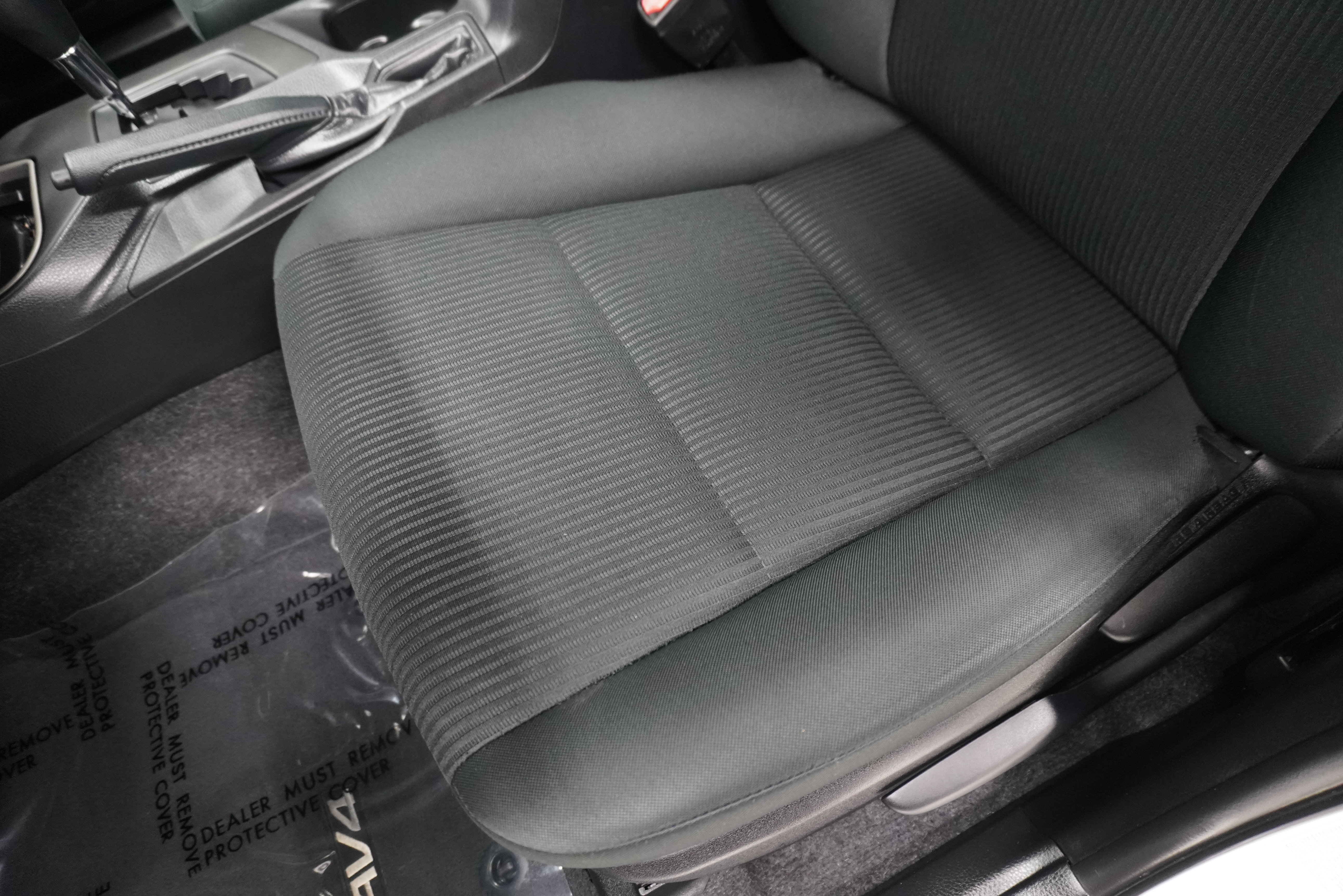 Used 2017 Toyota RAV4 LE FWD image 12