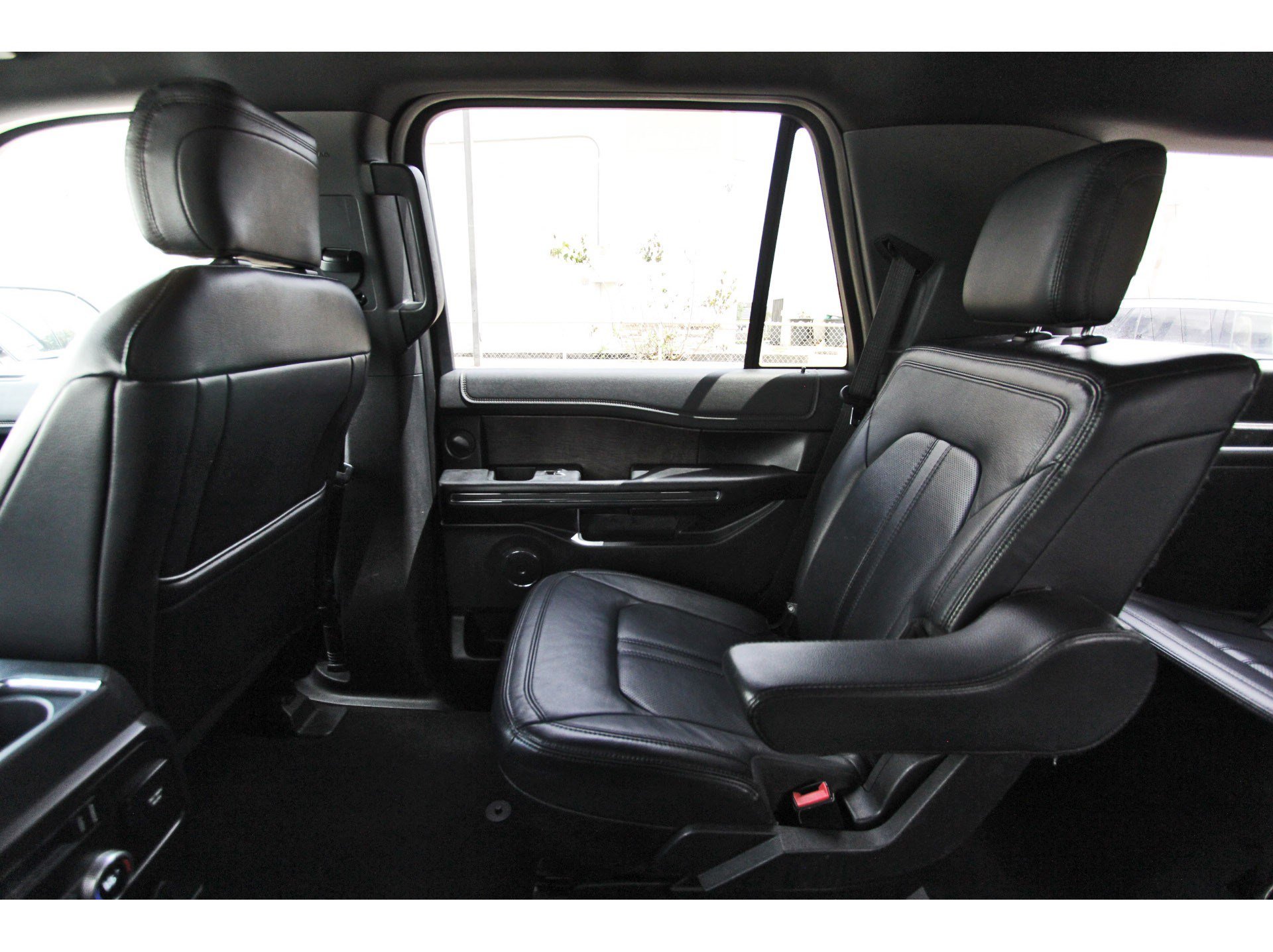 Used 2019 Ford Expedition Limited AWD/4WD image 12