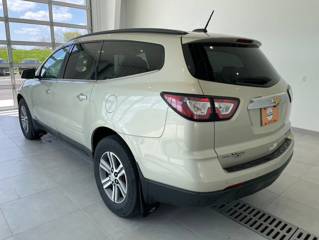 Used 2016 Chevrolet Traverse LT AWD/4WD image 3