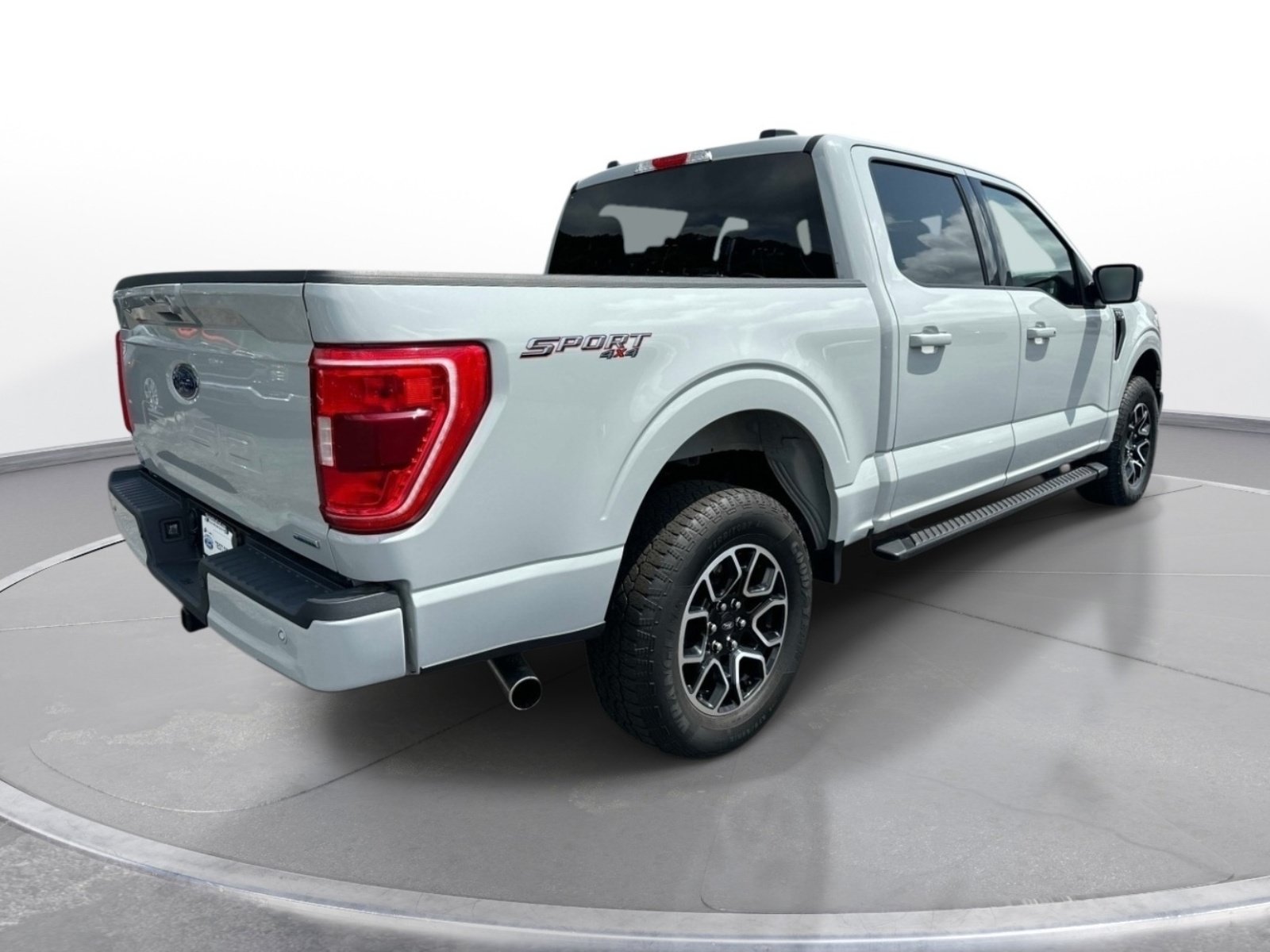 Used 2023 Ford F150 XLT w/ Equipment Group 302A High AWD/4WD image 4