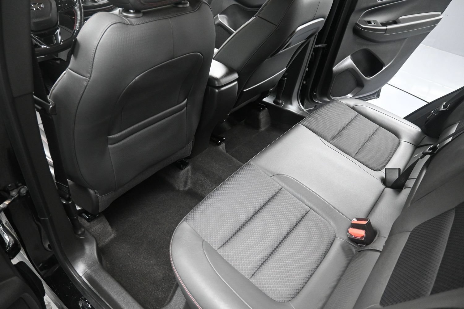Used 2023 Chevrolet TrailBlazer RS AWD/4WD image 33