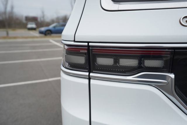 Used 2024 Jeep Grand Wagoneer L Series III image 45