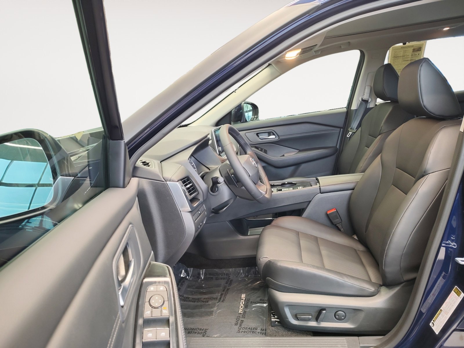 Certified 2025 Nissan Rogue SV w/ SV Premium Package image 24