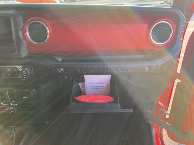 Certified 2022 Jeep Wrangler Rubicon w/ Cold Weather Group image 29