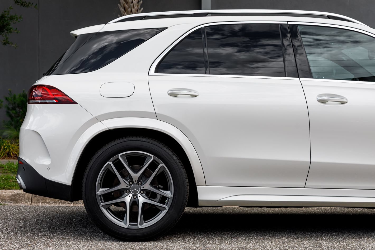 Used 2023 Mercedes-Benz GLE 53 AMG 4MATIC image 14