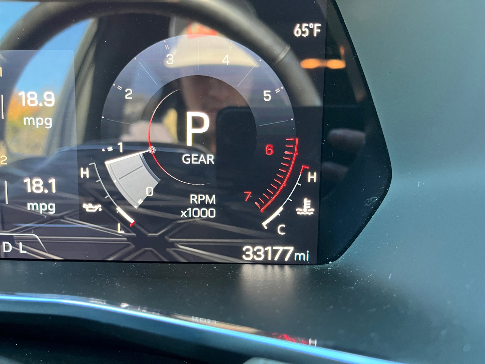 Used 2023 GMC Canyon Denali image 2